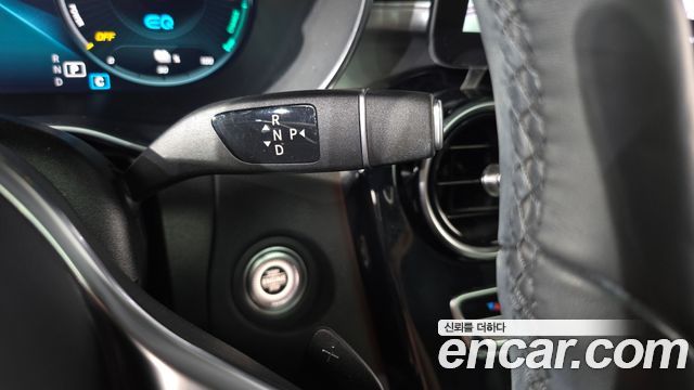 Mercedes-Benz GLC-Class 2021 — photo 9