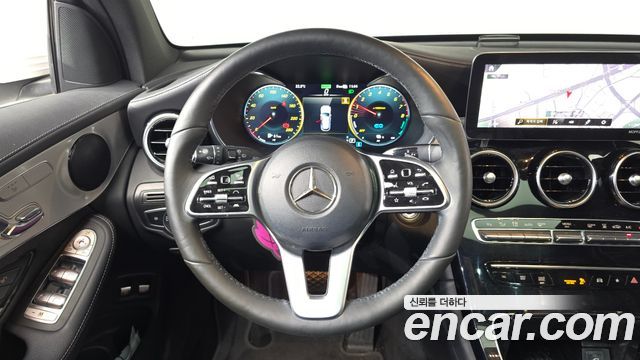 Mercedes-Benz GLC-Class 2021 — photo 14