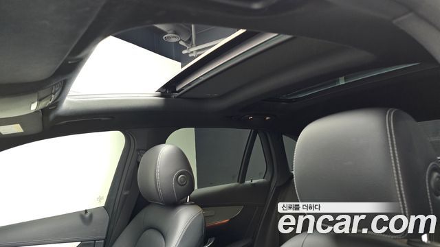 Mercedes-Benz GLC-Class 2021 — photo 17