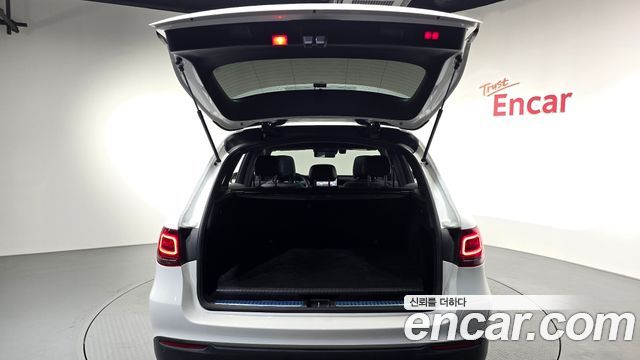 Mercedes-Benz GLC-Class 2021 — photo 19