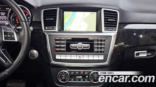Mercedes-Benz M-class 2014 — photo 21