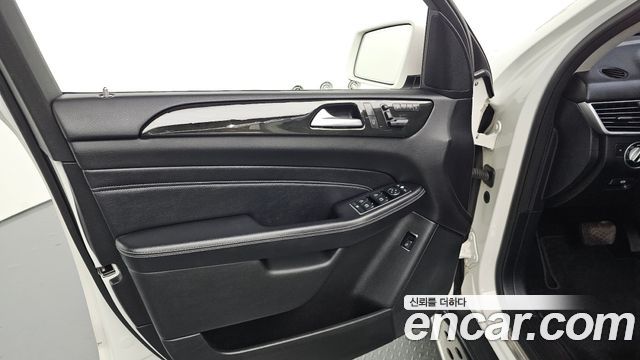 Mercedes-Benz M-class 2014 — photo 14
