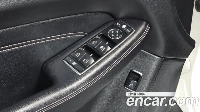Mercedes-Benz M-class 2014 — photo 27