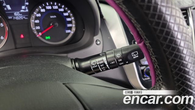 Hyundai Accent 2015 — photo 28