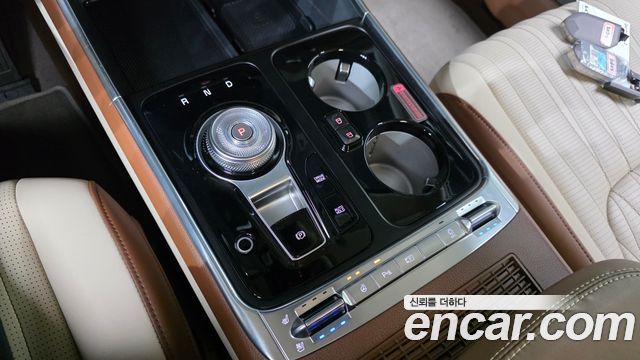 Kia Canival 2024 — photo 12