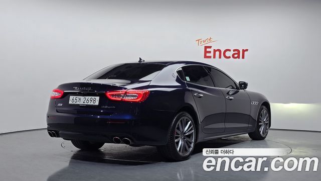 Maserati Quattroporte 2019 — photo 2