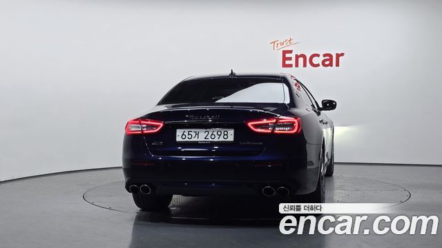 Maserati Quattroporte 2019 — photo 4