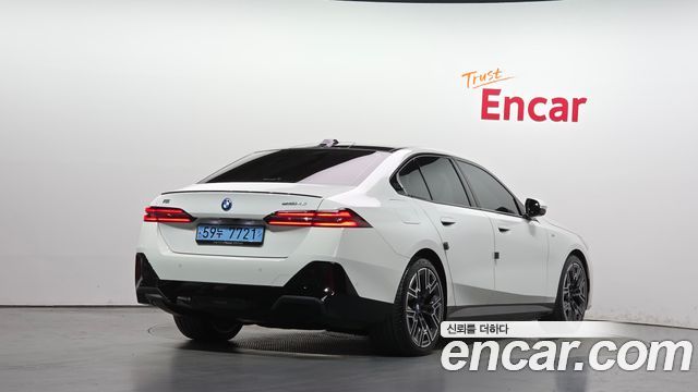BMW i5 2024 — photo 2