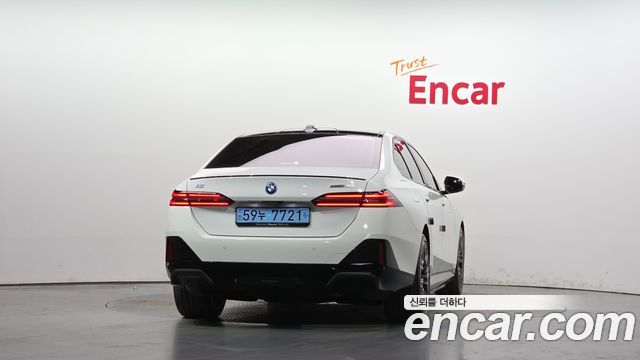 BMW i5 2024 — photo 4