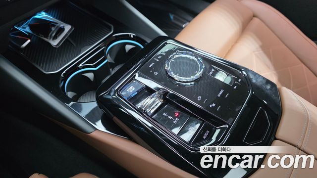 BMW i5 2024 — photo 12