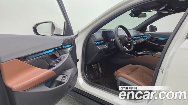 BMW i5 2024 — photo 13