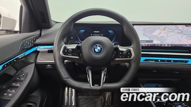 BMW i5 2024 — photo 20