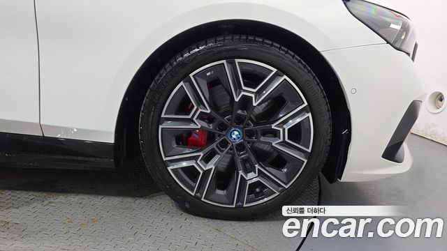 BMW i5 2024 — photo 7