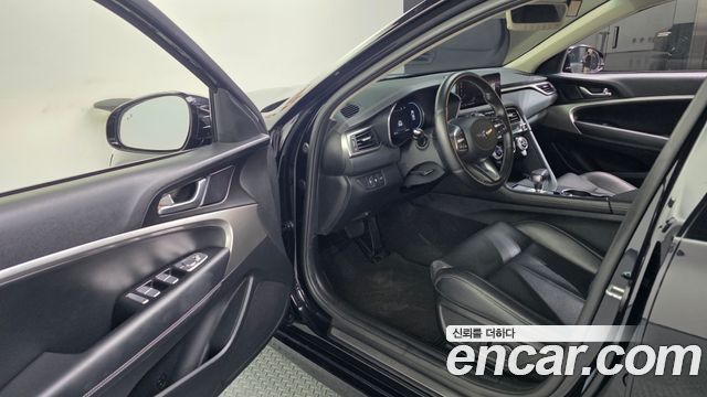 Genesis G70 2022 — photo 13