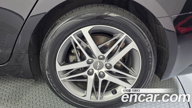 Genesis G70 2022 — photo 7