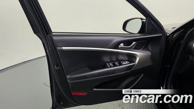 Genesis G70 2022 — photo 14