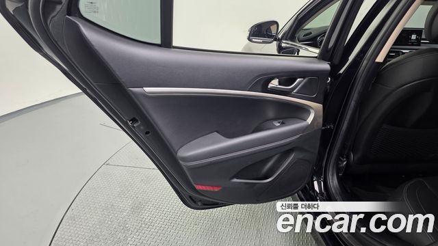 Genesis G70 2022 — photo 15