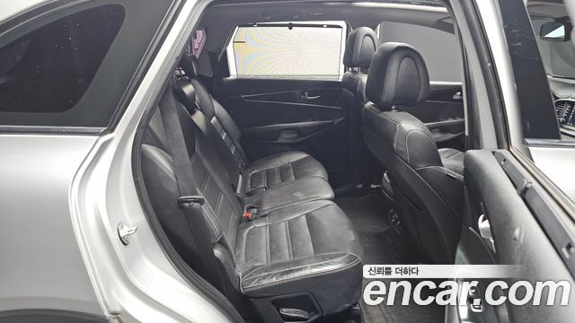 Kia Sorento 2016 — photo 16