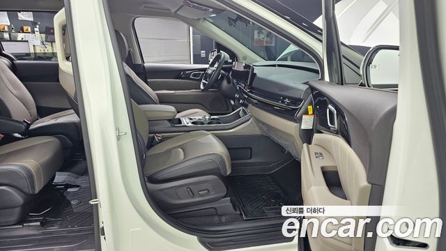 Kia Canival 2025 — photo 17