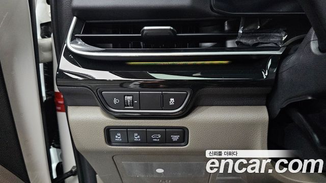 Kia Canival 2025 — photo 23