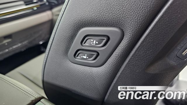 Kia Canival 2025 — photo 24