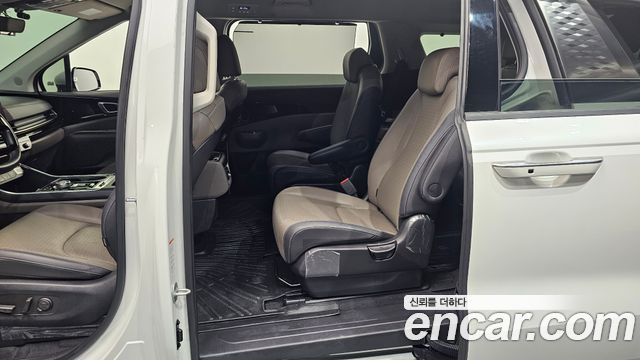 Kia Canival 2025 — photo 16