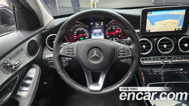 Mercedes-Benz C-Class 2017 — photo 13