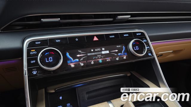 Genesis GV80 2022 — photo 23