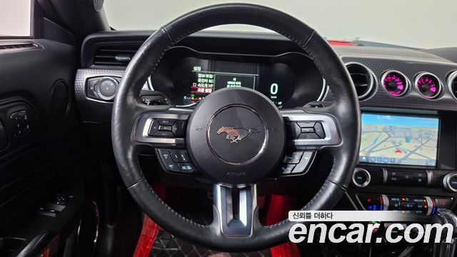 Ford Mustang 2019 — photo 14