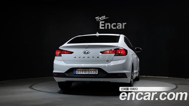 Hyundai AVANTE 2019 — photo 4