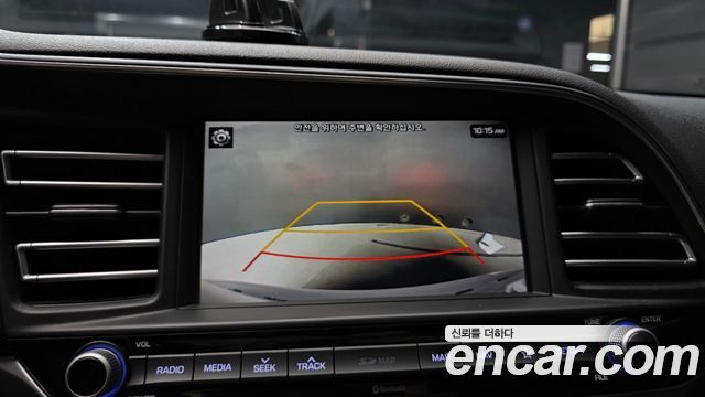 Hyundai AVANTE 2019 — photo 21