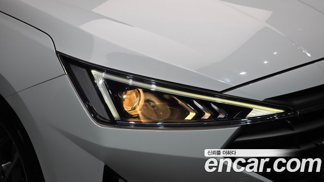 Hyundai AVANTE 2019 — photo 8