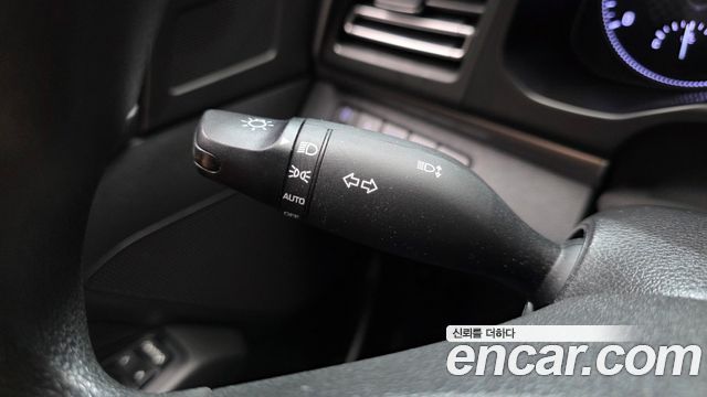 Hyundai AVANTE 2019 — photo 27