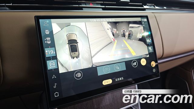 Land Rover Range Rover 2025 — photo 12
