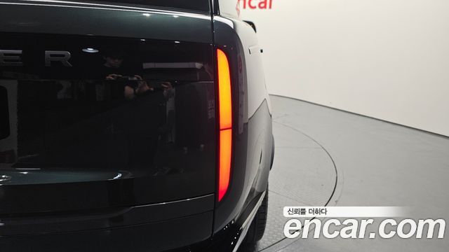 Land Rover Range Rover 2025 — photo 19
