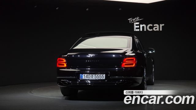 Bentley Flying Spur 2021 — photo 4