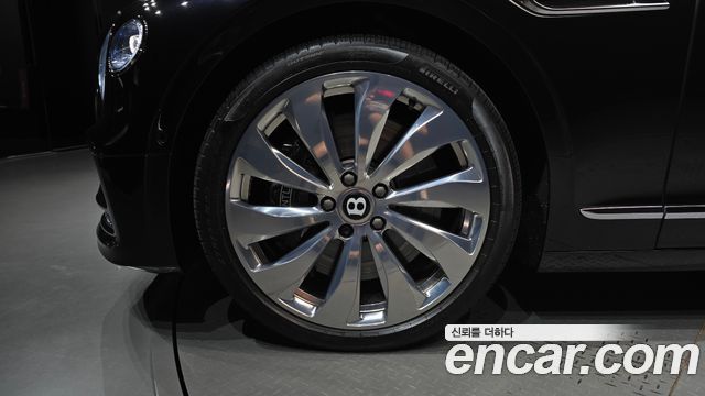 Bentley Flying Spur 2021 — photo 5