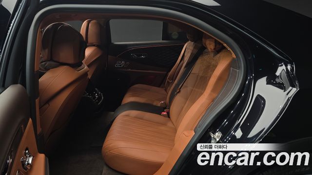 Bentley Flying Spur 2021 — photo 18