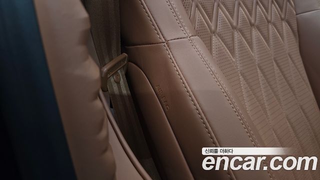 Bentley Flying Spur 2021 — photo 36