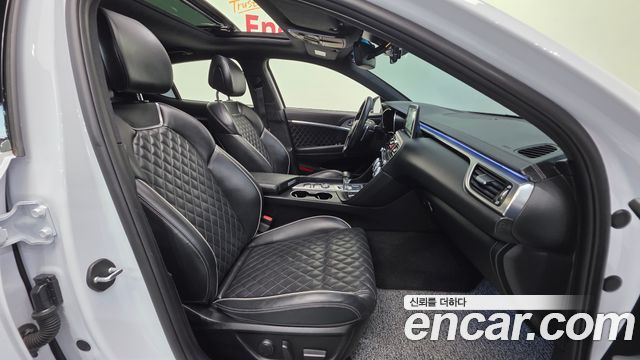 Genesis G70 2018 — photo 13