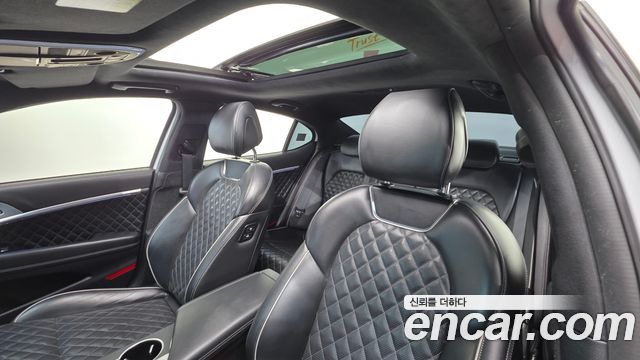 Genesis G70 2018 — photo 18