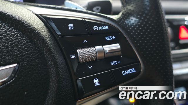 Genesis G70 2018 — photo 24