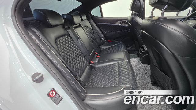 Genesis G70 2018 — photo 32