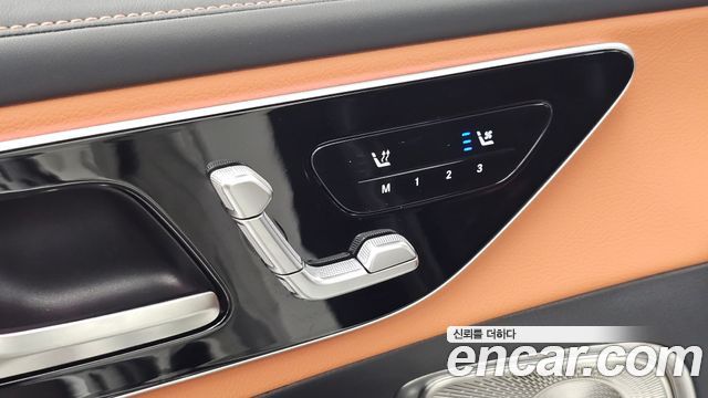 Mercedes-Benz GLC-Class 2024 — photo 32