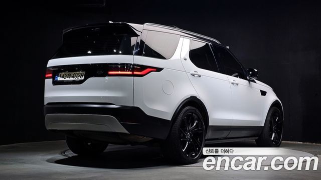 Land Rover Discovery 2022 — photo 2