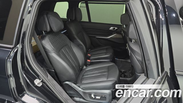 BMW X7 2024 — photo 17