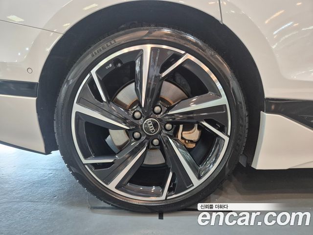 Audi A6 e-Tron 2025 — photo 5