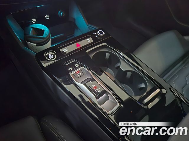 Audi A6 e-Tron 2025 — photo 9