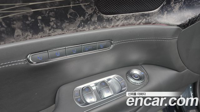 Genesis G90 2022 — photo 40