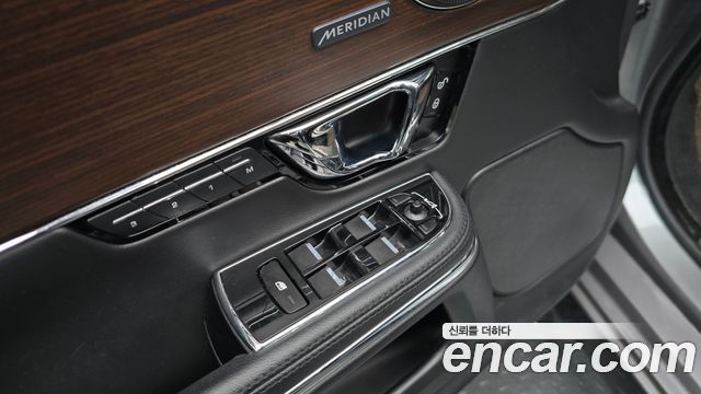 Jaguar XJ 2014 — photo 15